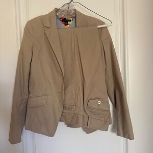 Tommy Hilfiger Two-Piece Tan Pant Suit - Jacket Size S, Pant Size 4